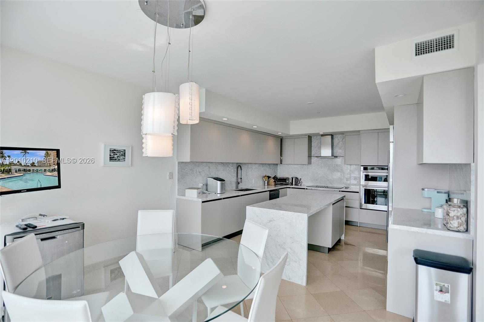 10101 Collins Ave 4E photo 22