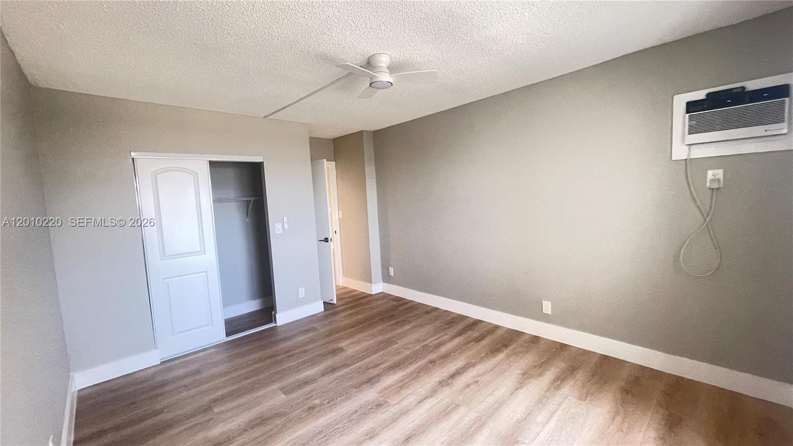 200 Birch Rd 402 photo 17