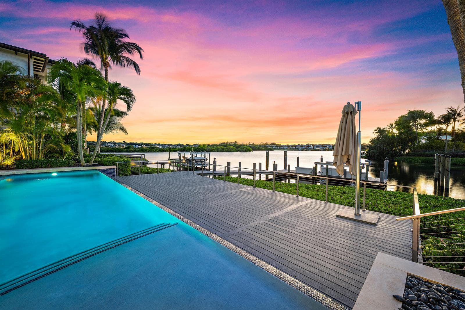 121 Commodore Drive photo 6