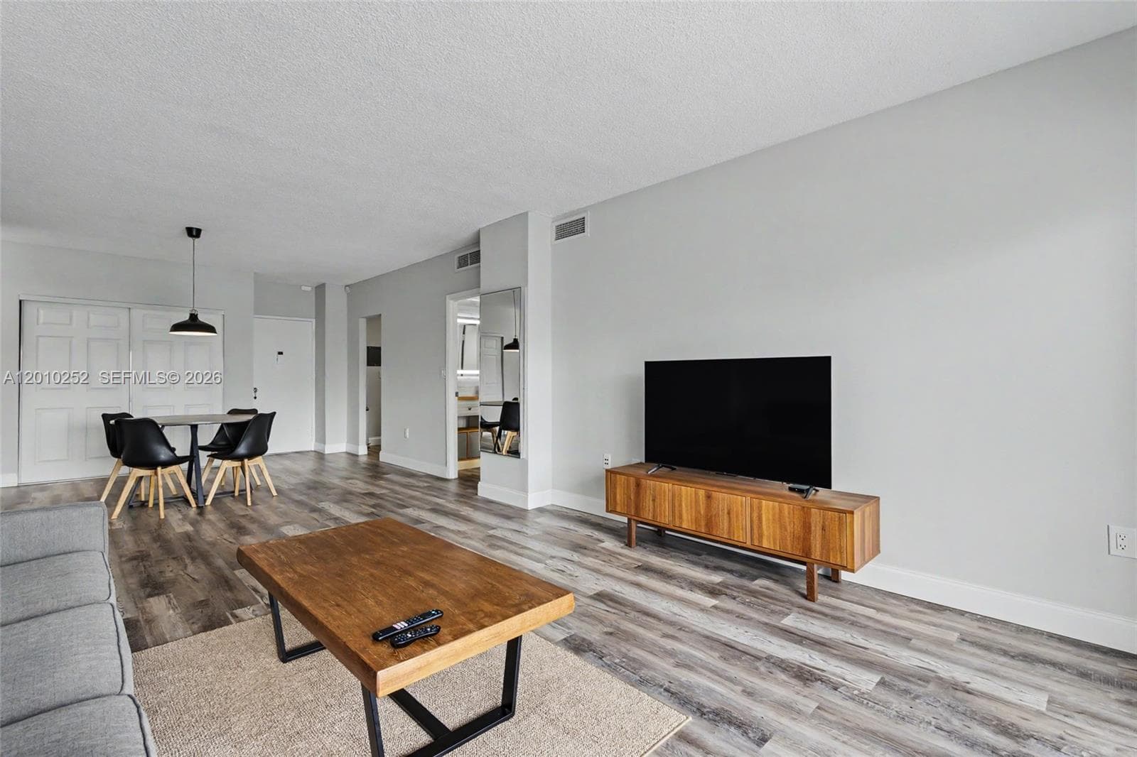 500 Bayview Dr 727 photo 22