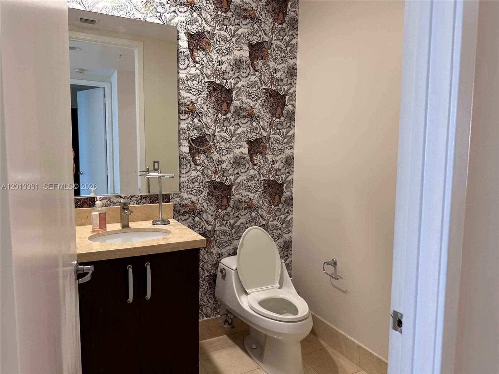18101 Collins Ave 3602 photo 2
