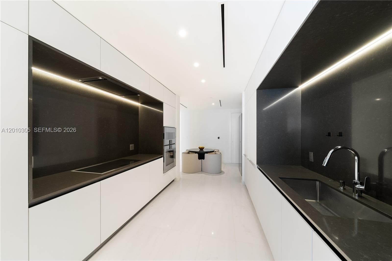 300 Biscayne Blvd Way 3503C photo 23