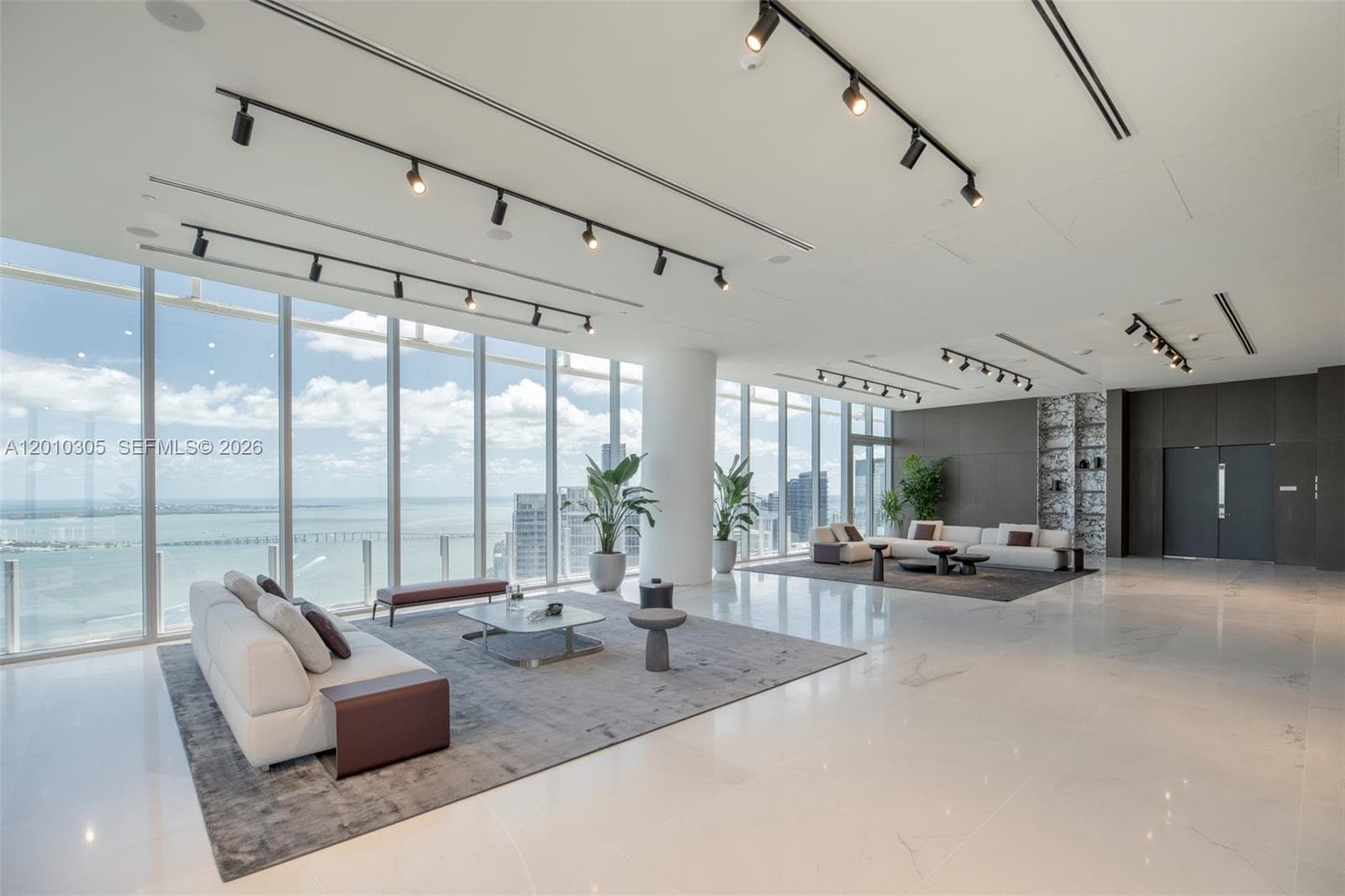 300 Biscayne Boulevard Way 3503C photo 16