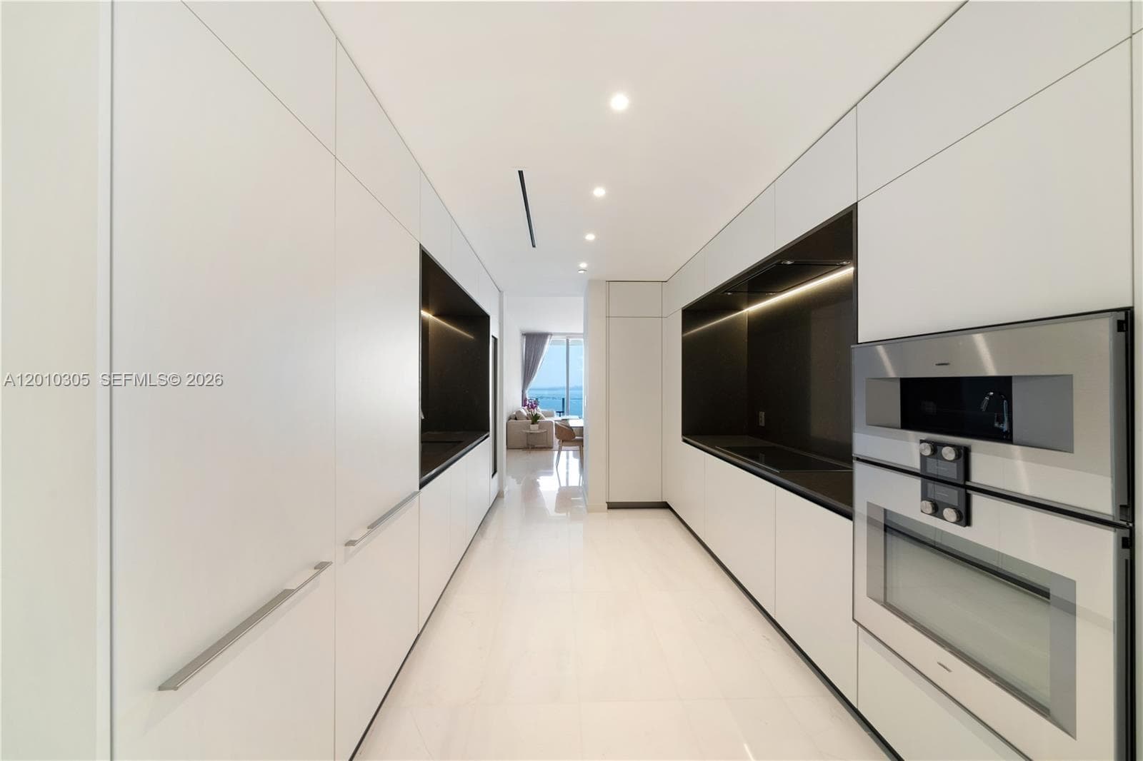 300 Biscayne Blvd Way 3503C photo 22