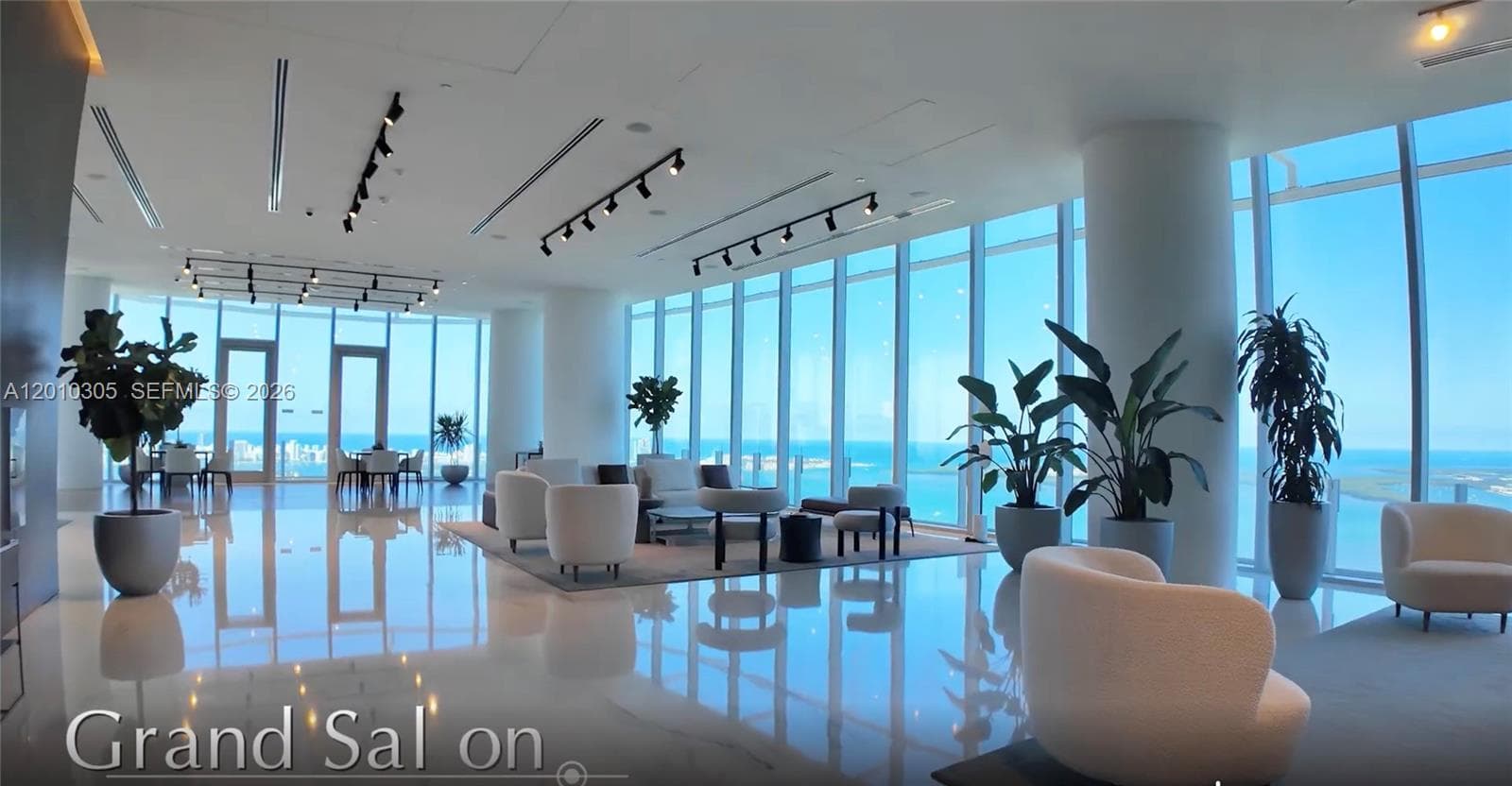 300 Biscayne Boulevard Way 3503C photo 4