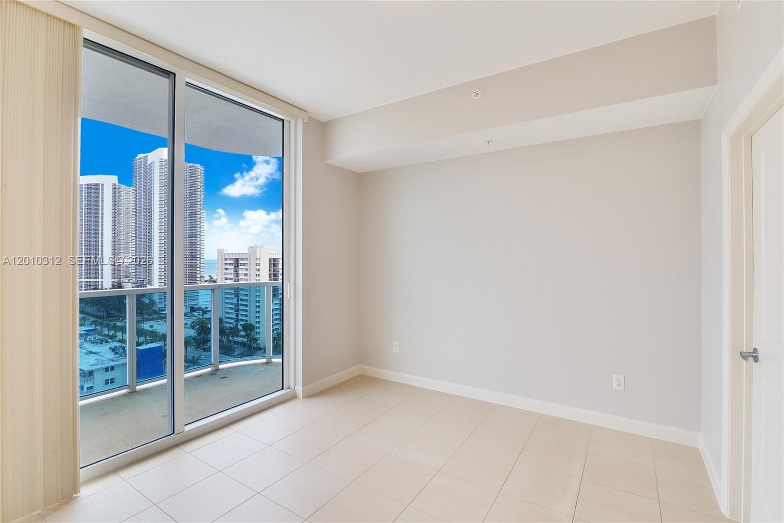 1945 S Ocean Dr 1609 photo 18