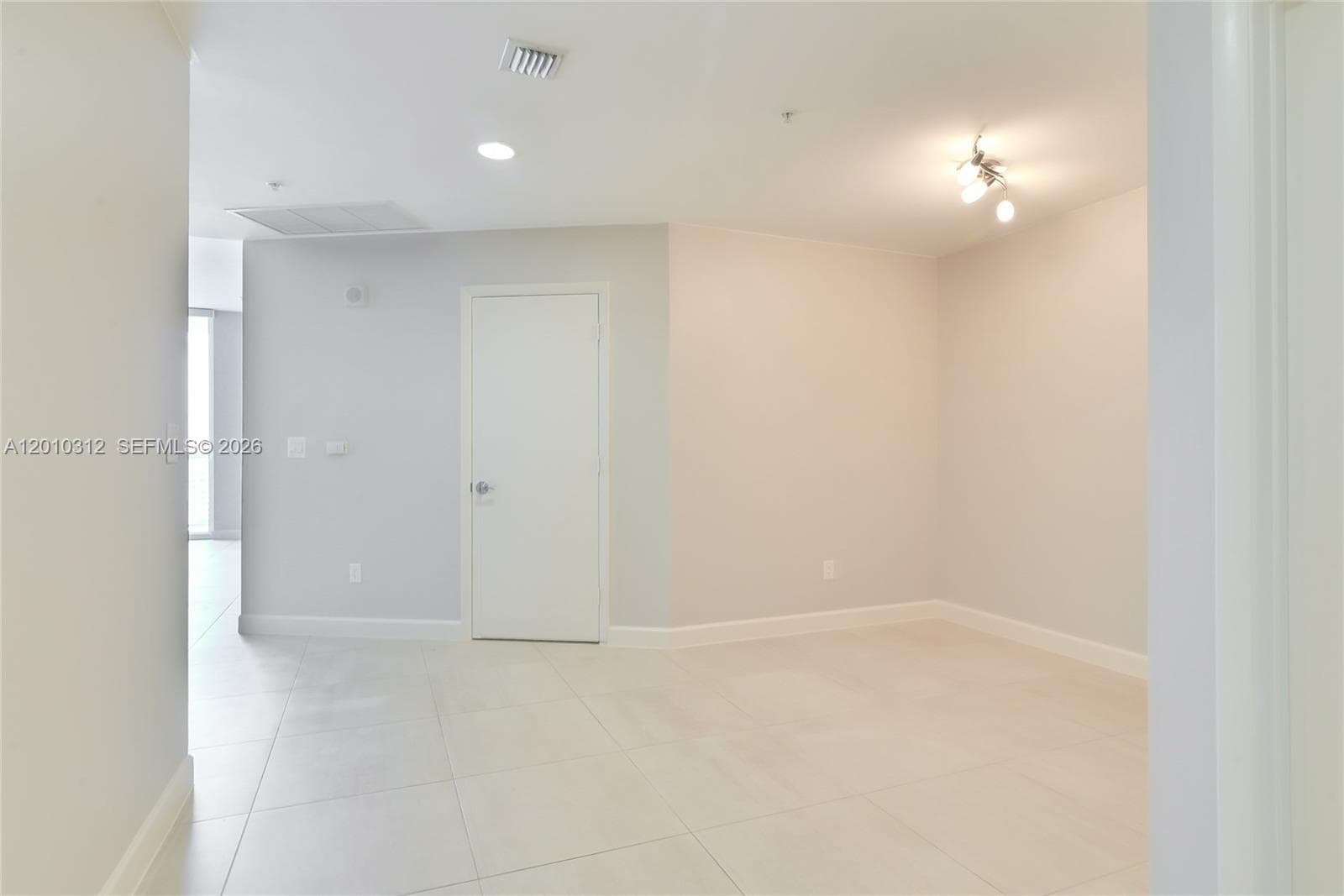 1945 S Ocean Dr 1609 photo 8