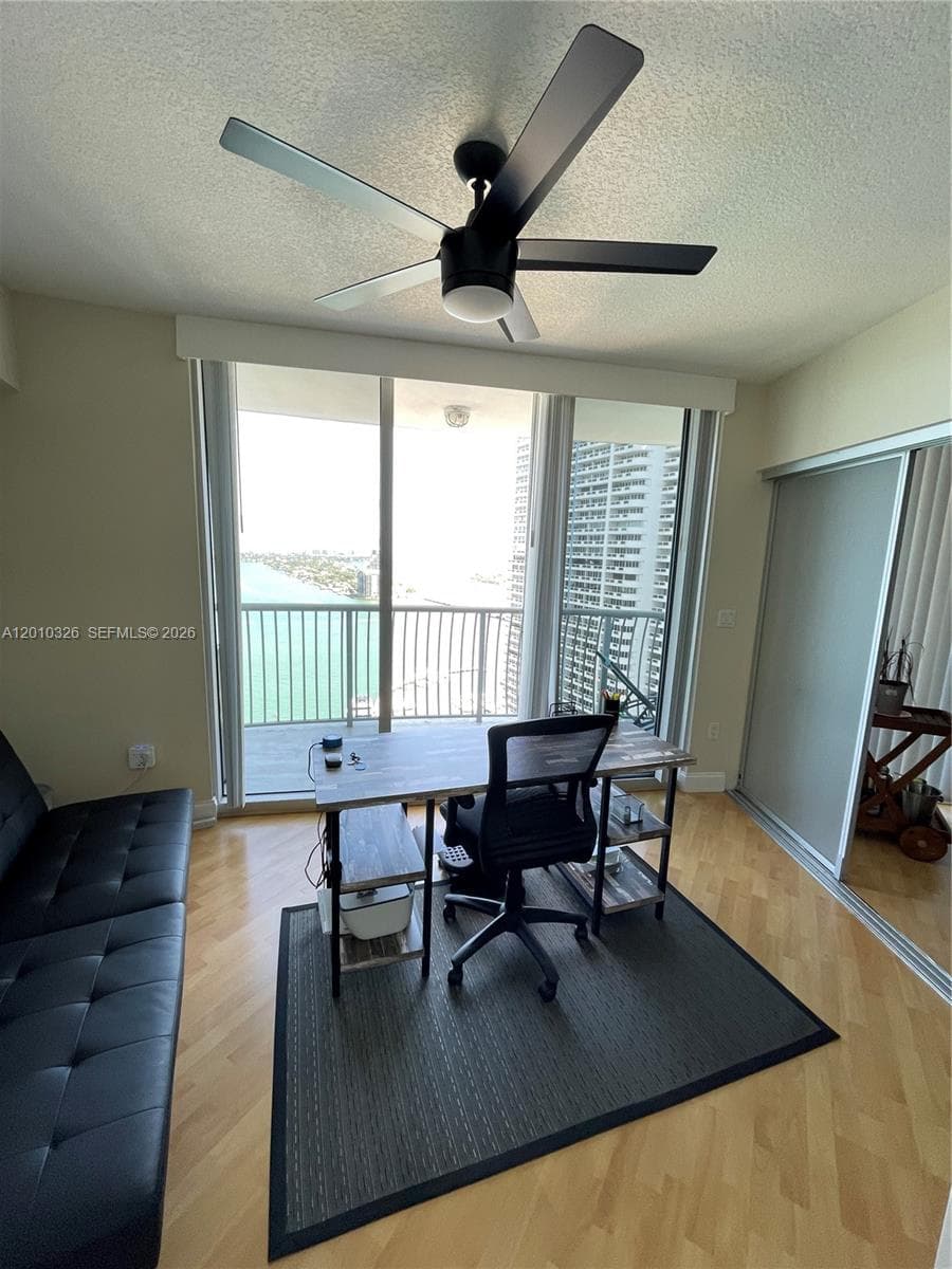1750 Bayshore Dr 2802 photo 6