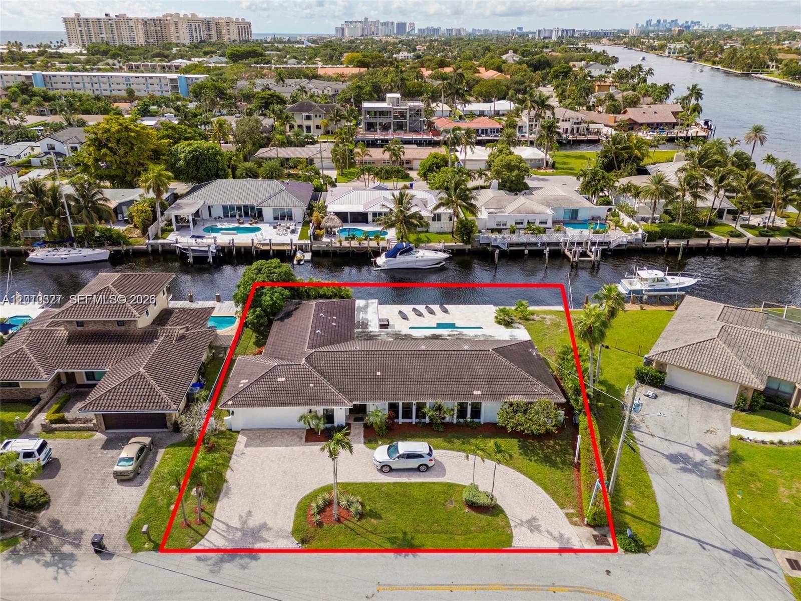 1912 Ocean Mist Dr photo 2