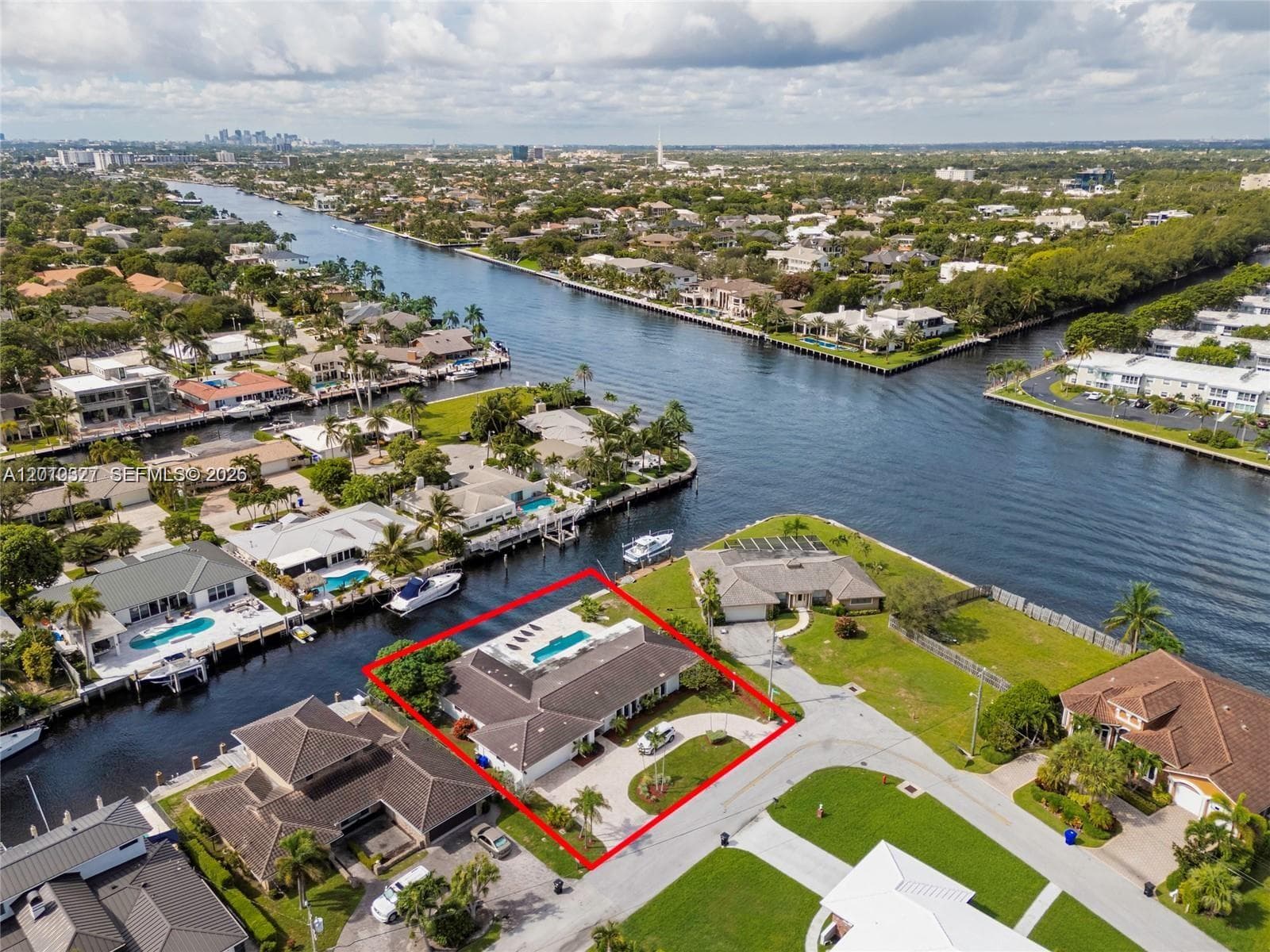 1912 Ocean Mist Dr photo 3