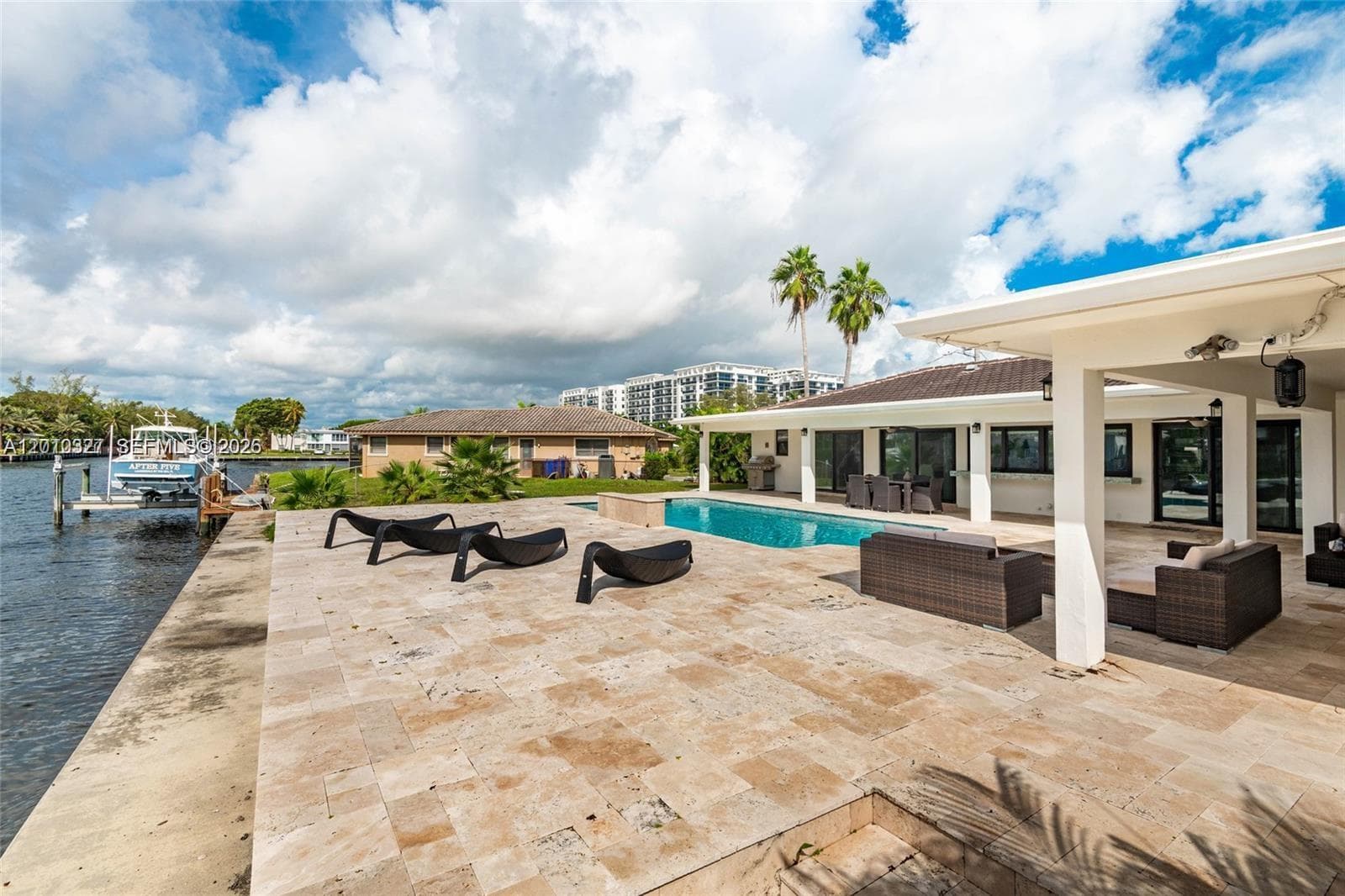 1912 Ocean Mist Dr photo 8