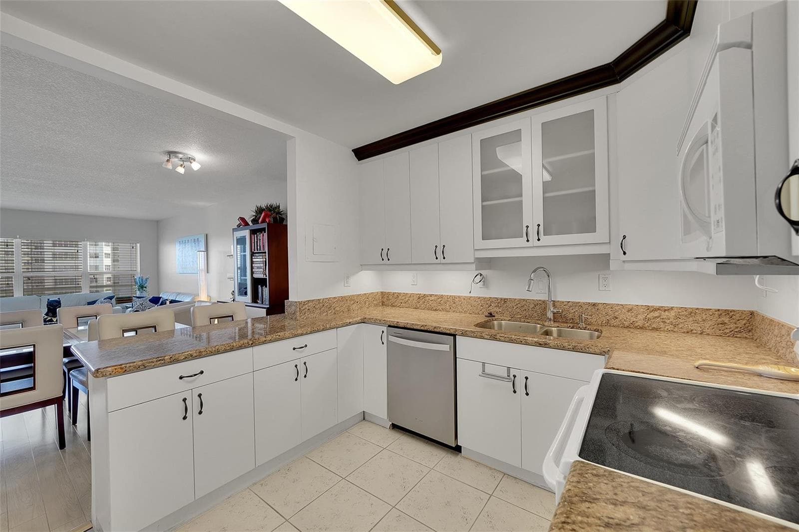 3550 Galt Ocean Drive 608 photo 6