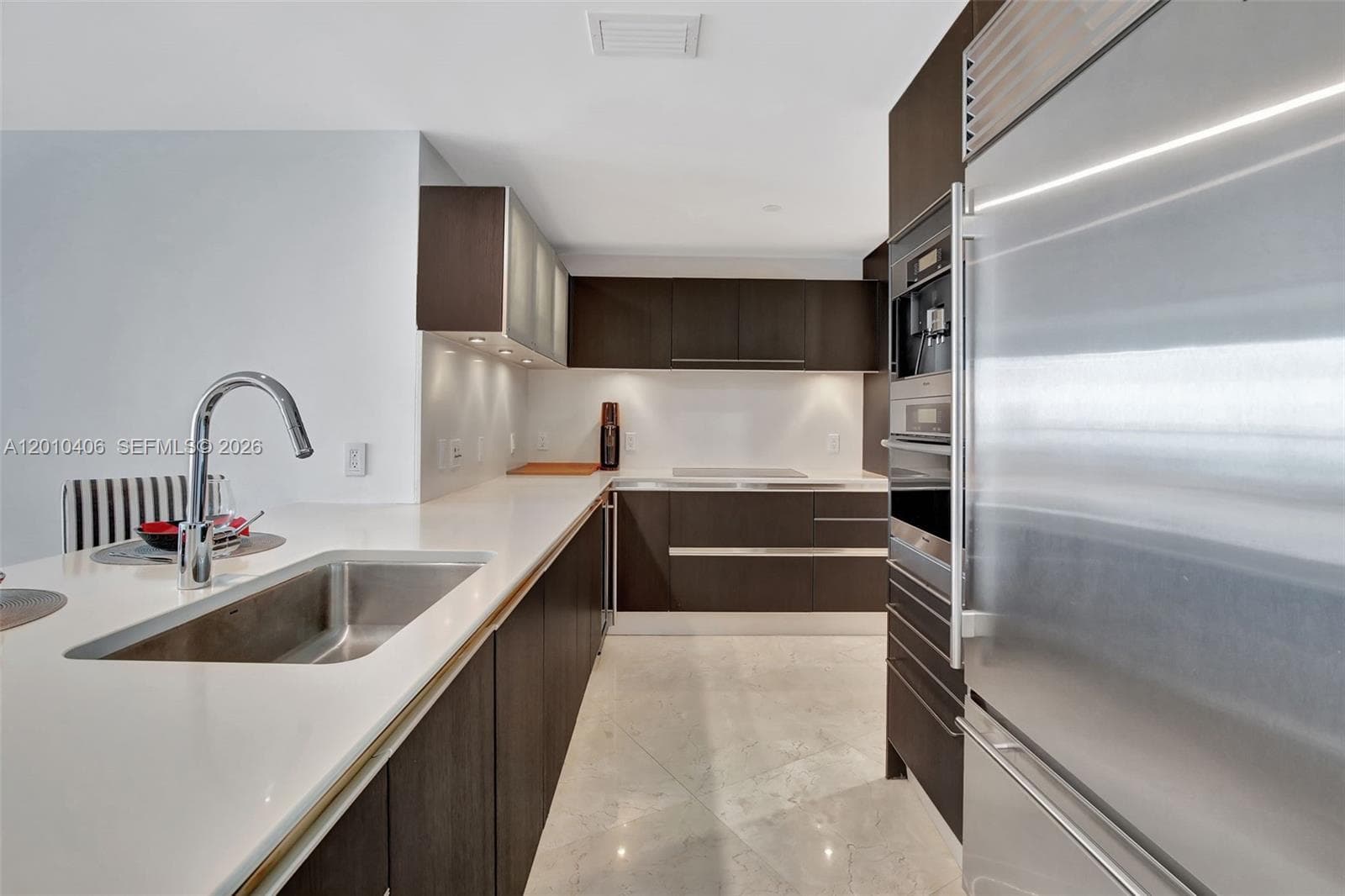 17001 Collins Ave 3702 photo 9