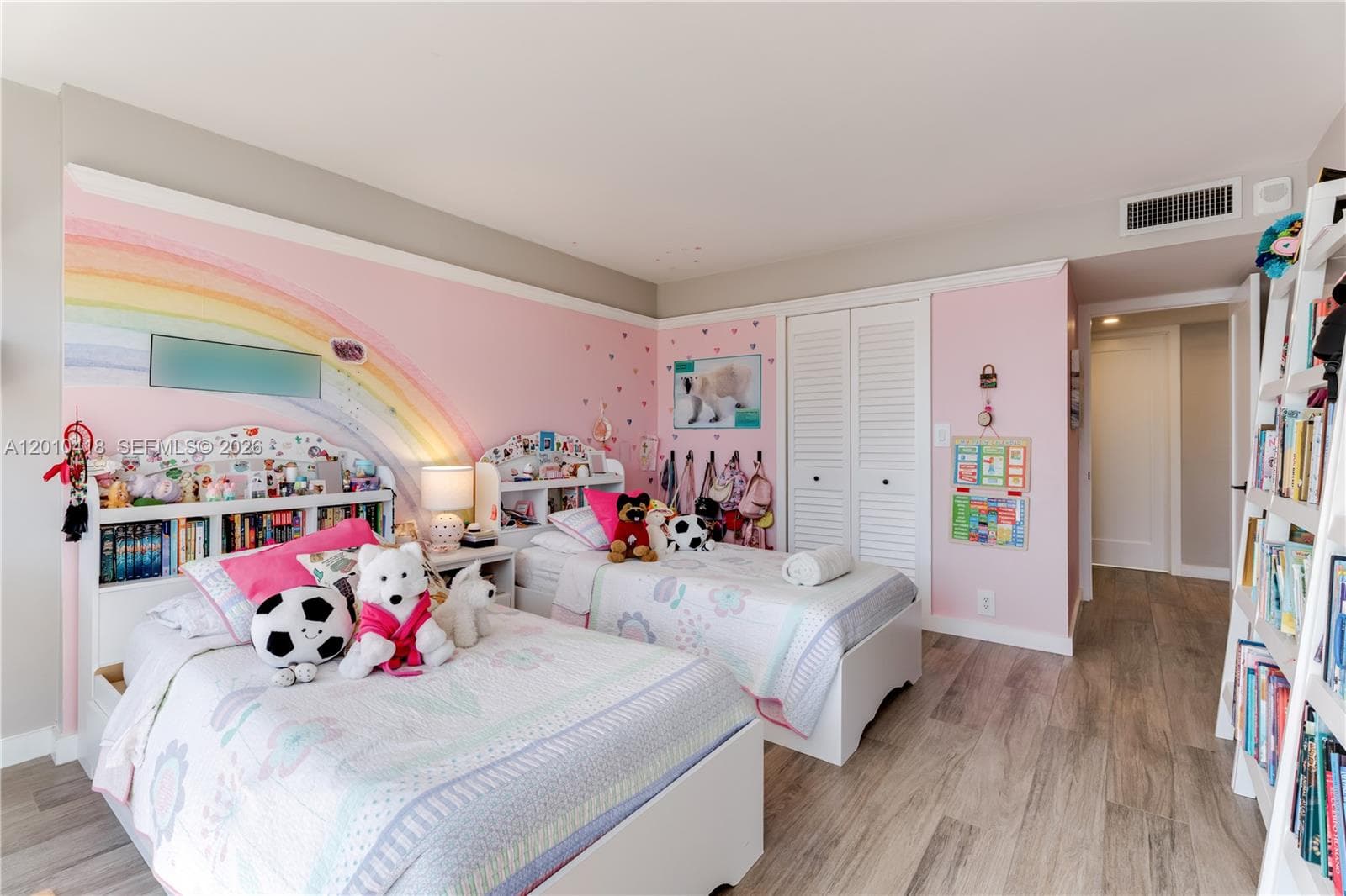 1901 Brickell Ave B1809 photo 25