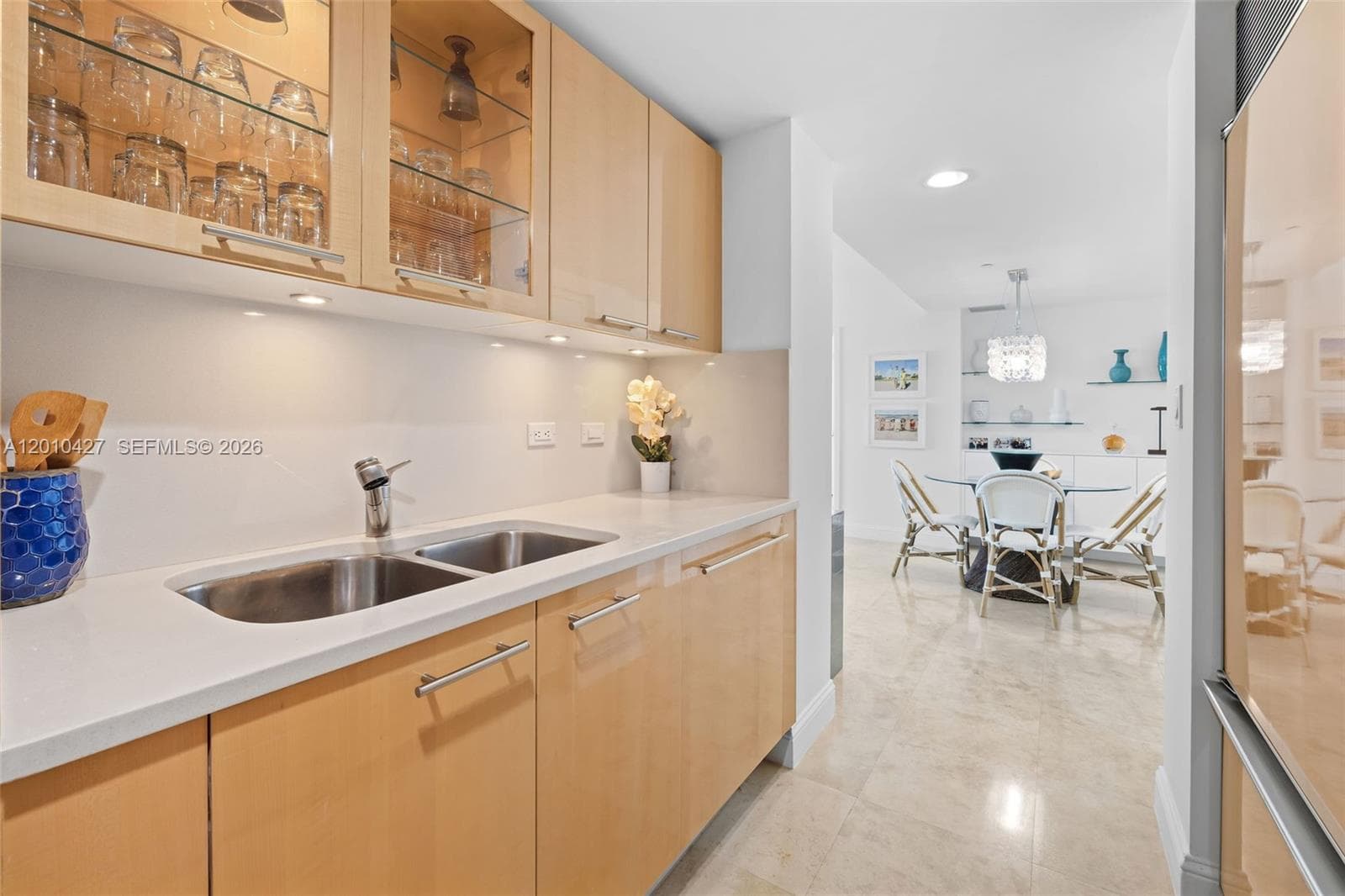 6801 Collins Ave 1215 photo 16