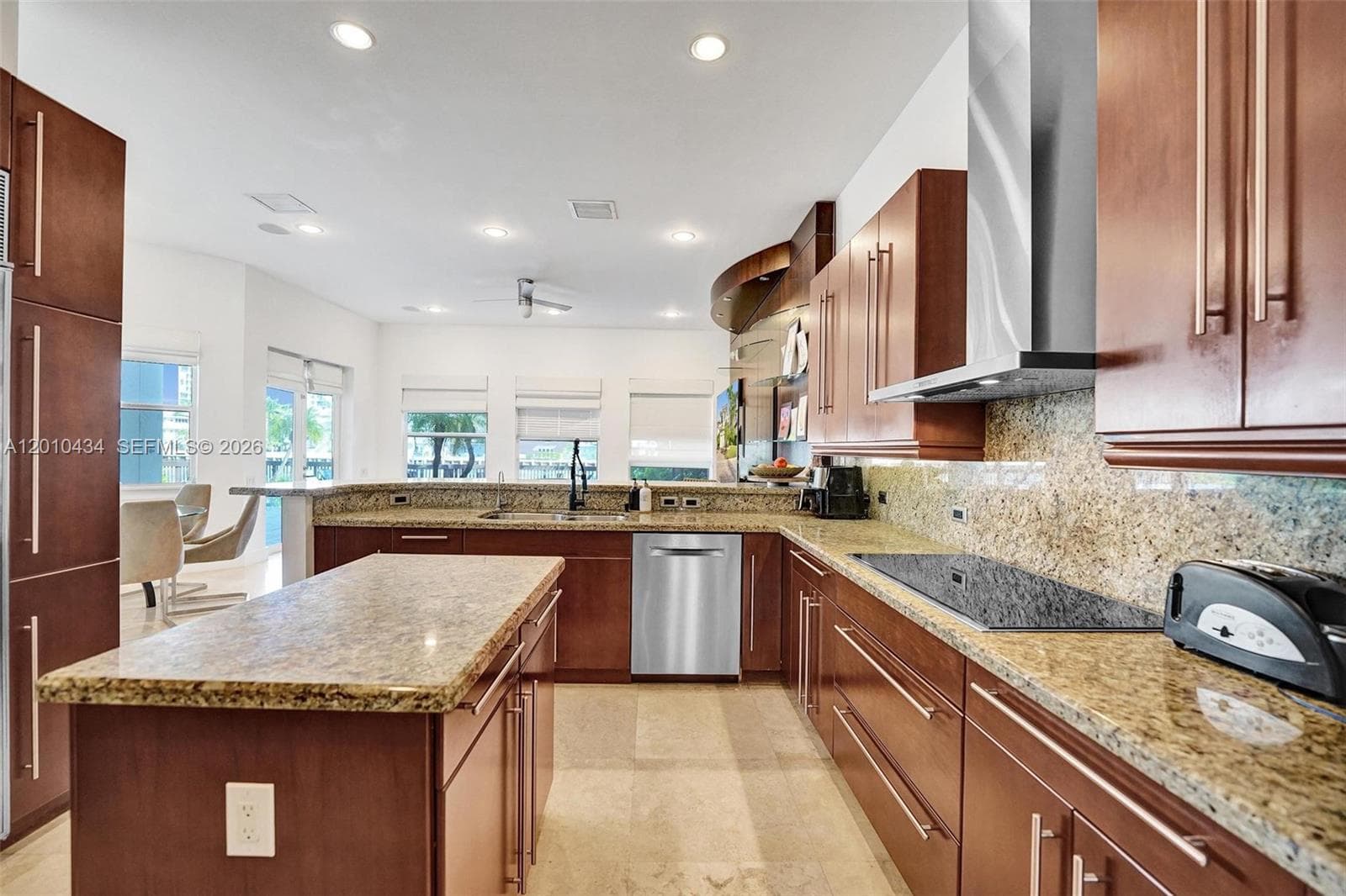 1575 Windjammer Way photo 14