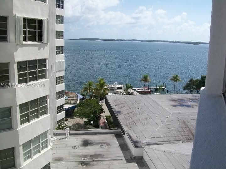 999 Brickell Bay Dr 805 photo 3