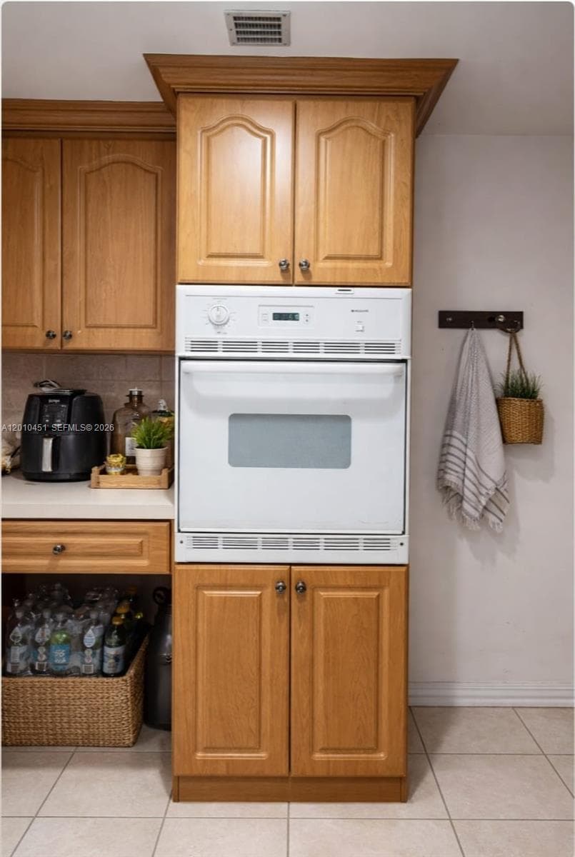 999 Brickell Bay Dr 805 photo 5