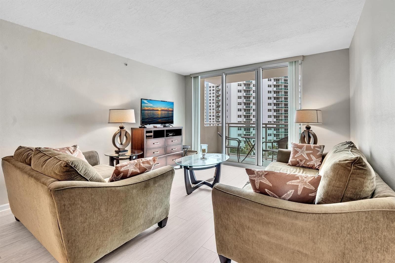 3000 S Ocean Drive 714 photo 20
