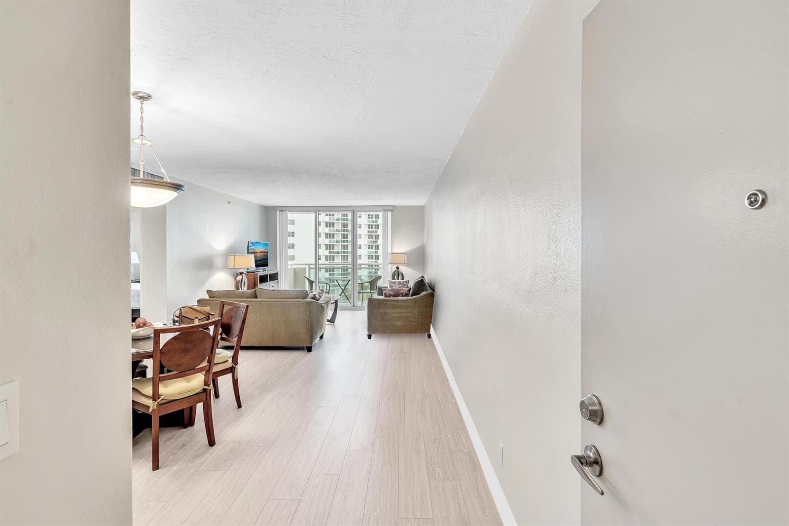 3000 S Ocean Drive 714 photo 14