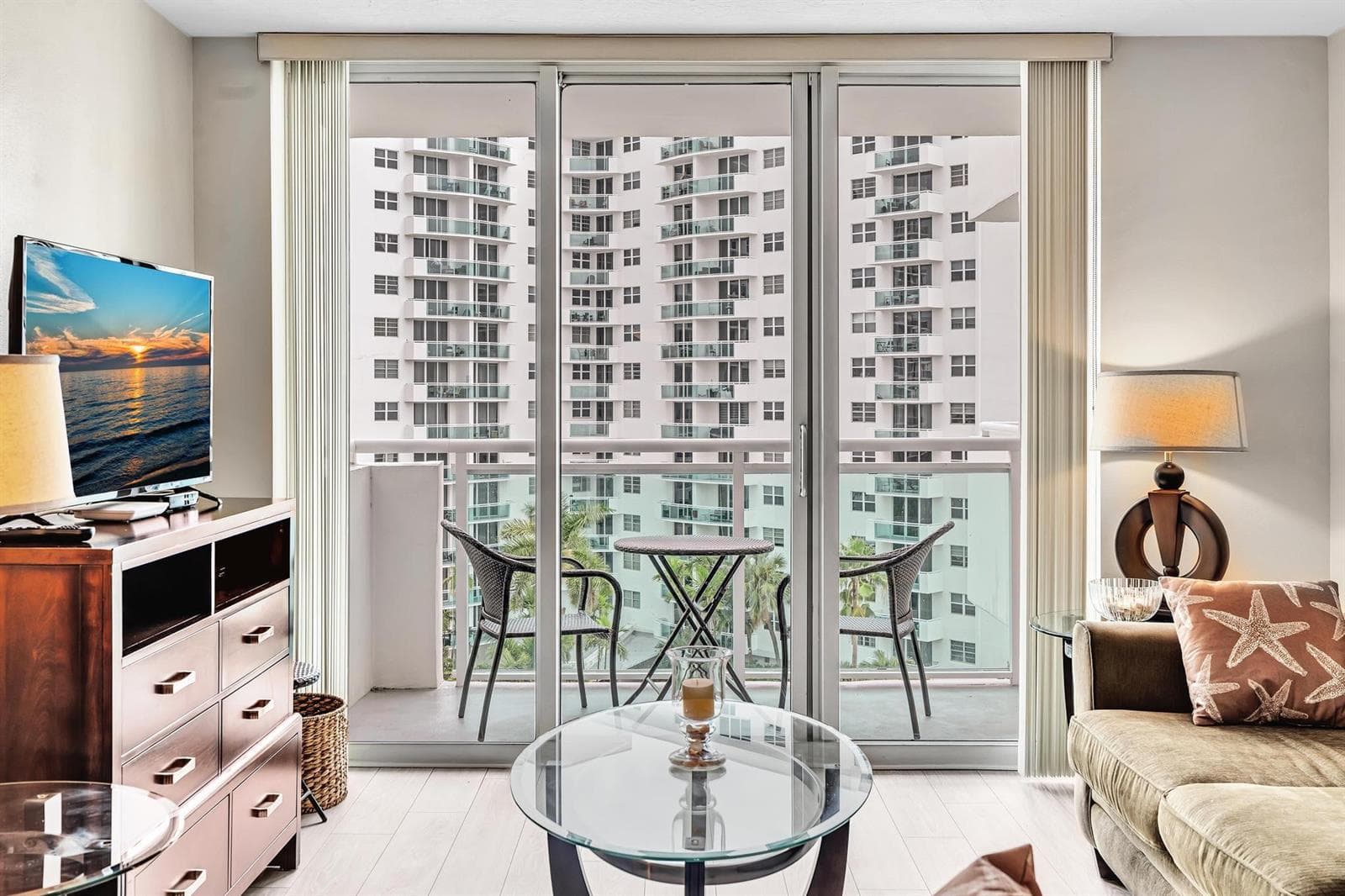 3000 S Ocean Drive 714 photo 18