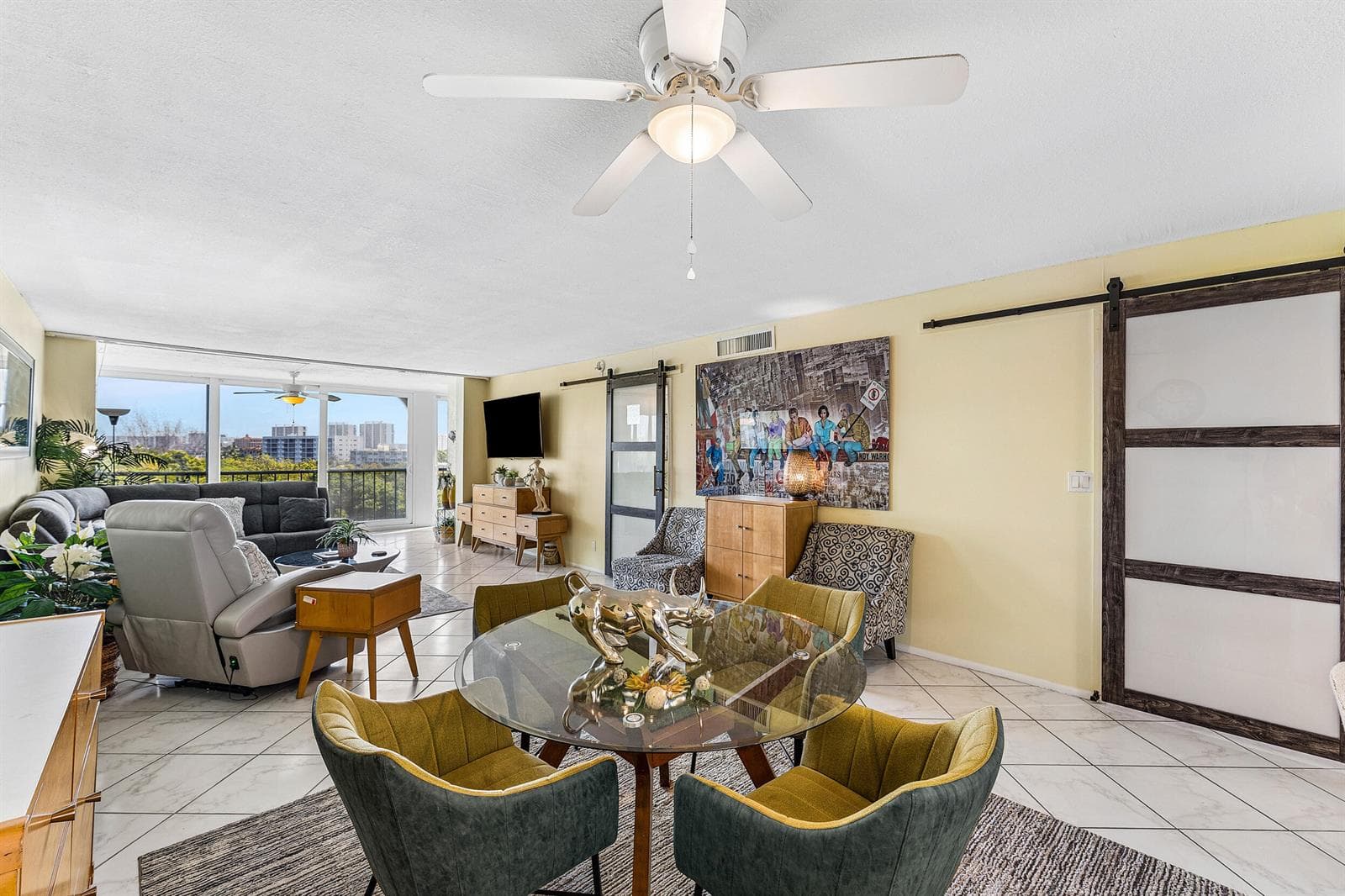1631 Riverview Road 505 photo 5