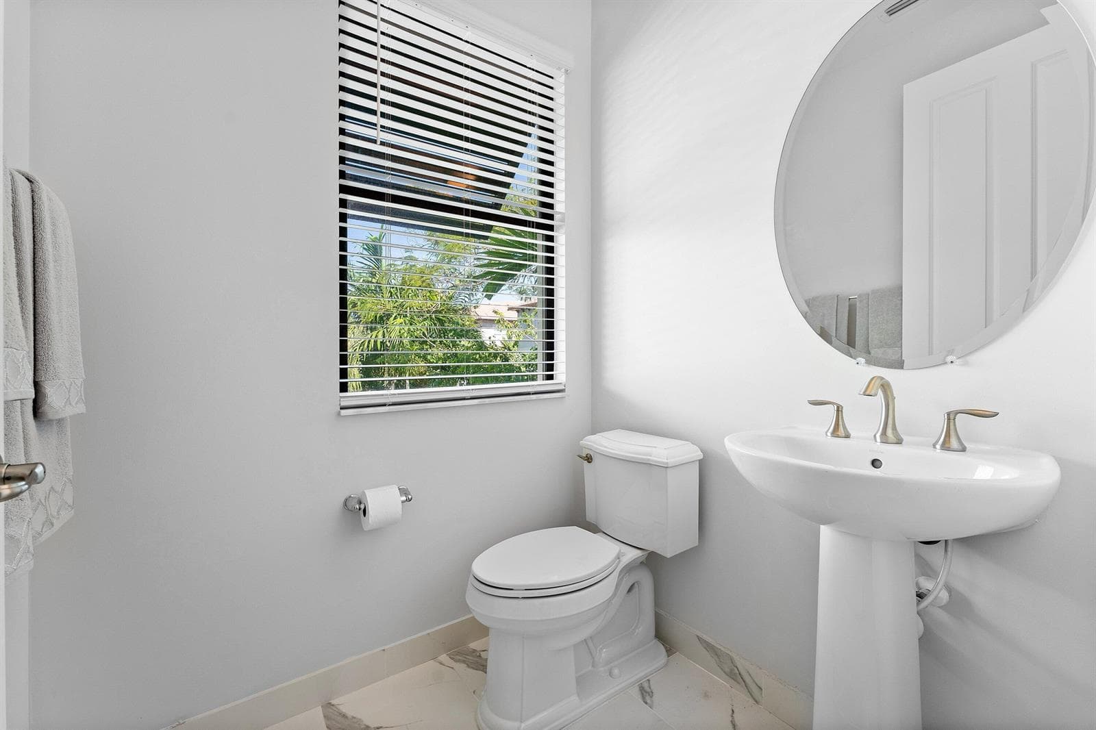 10 Windward Lane photo 23