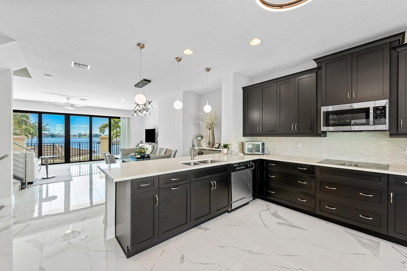 10 Windward Lane photo 17