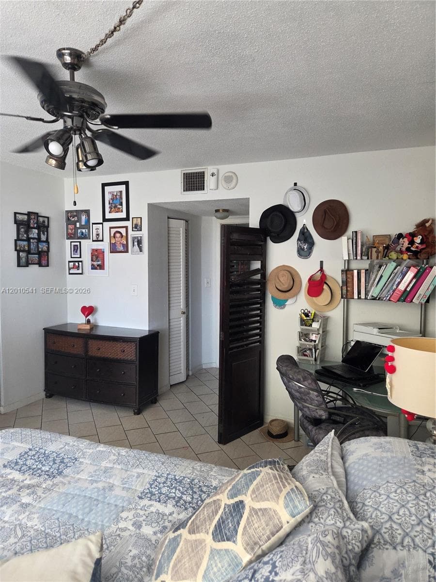 1817 S Ocean Dr 325 photo 18