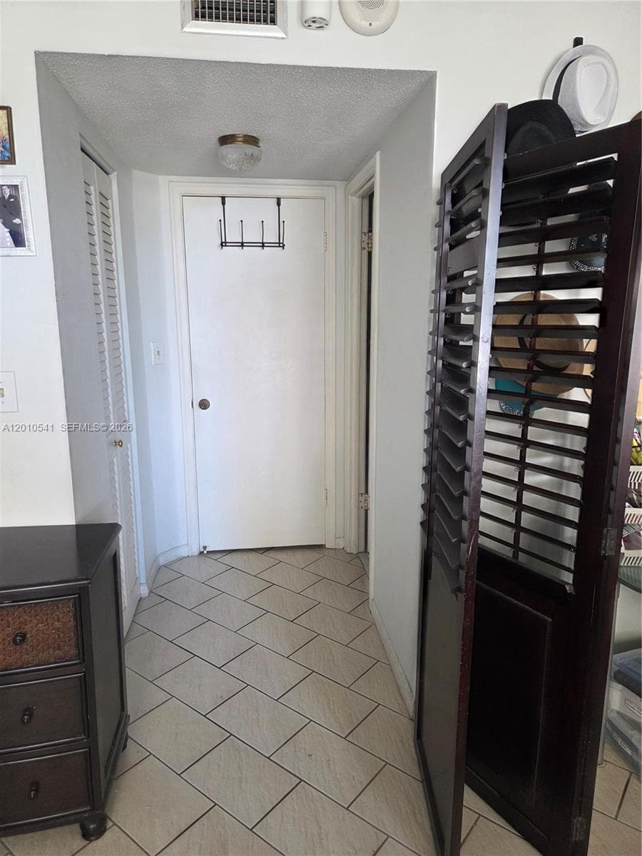 1817 S Ocean Dr 325 photo 19