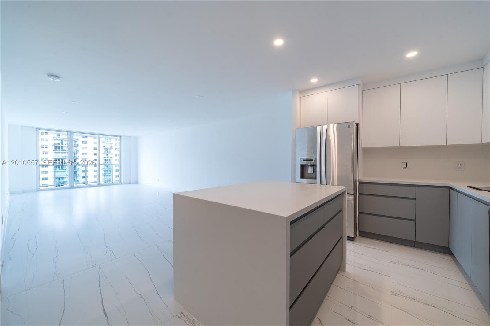 19380 Collins Ave 1105 photo 6