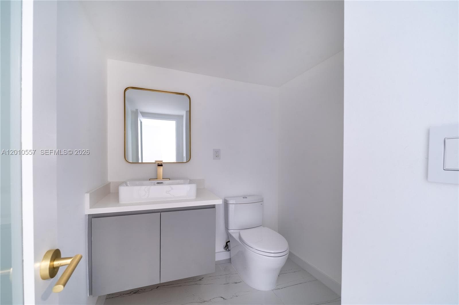 19380 Collins Ave 1105 photo 9