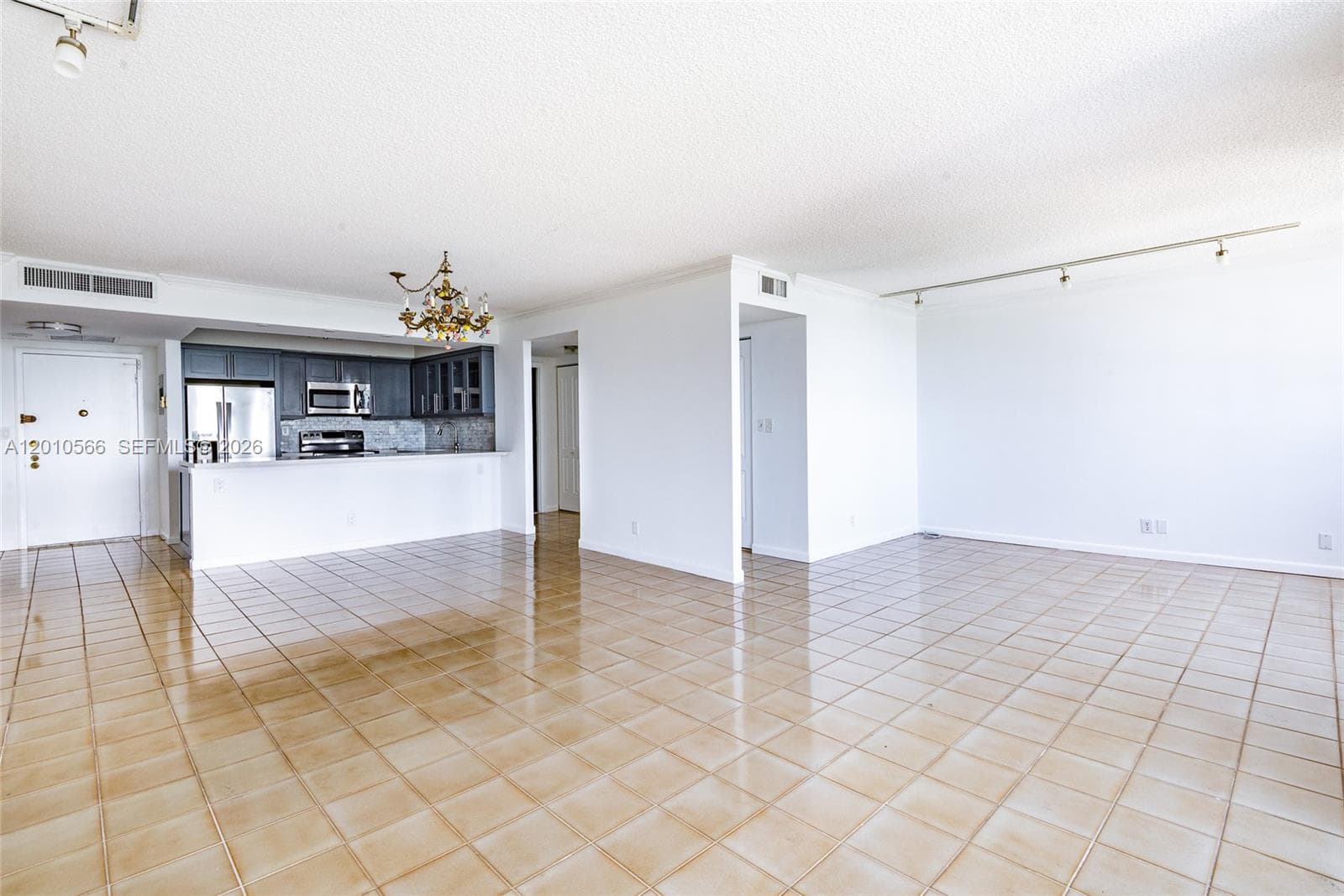 600 Three Islands Blvd 402 photo 10
