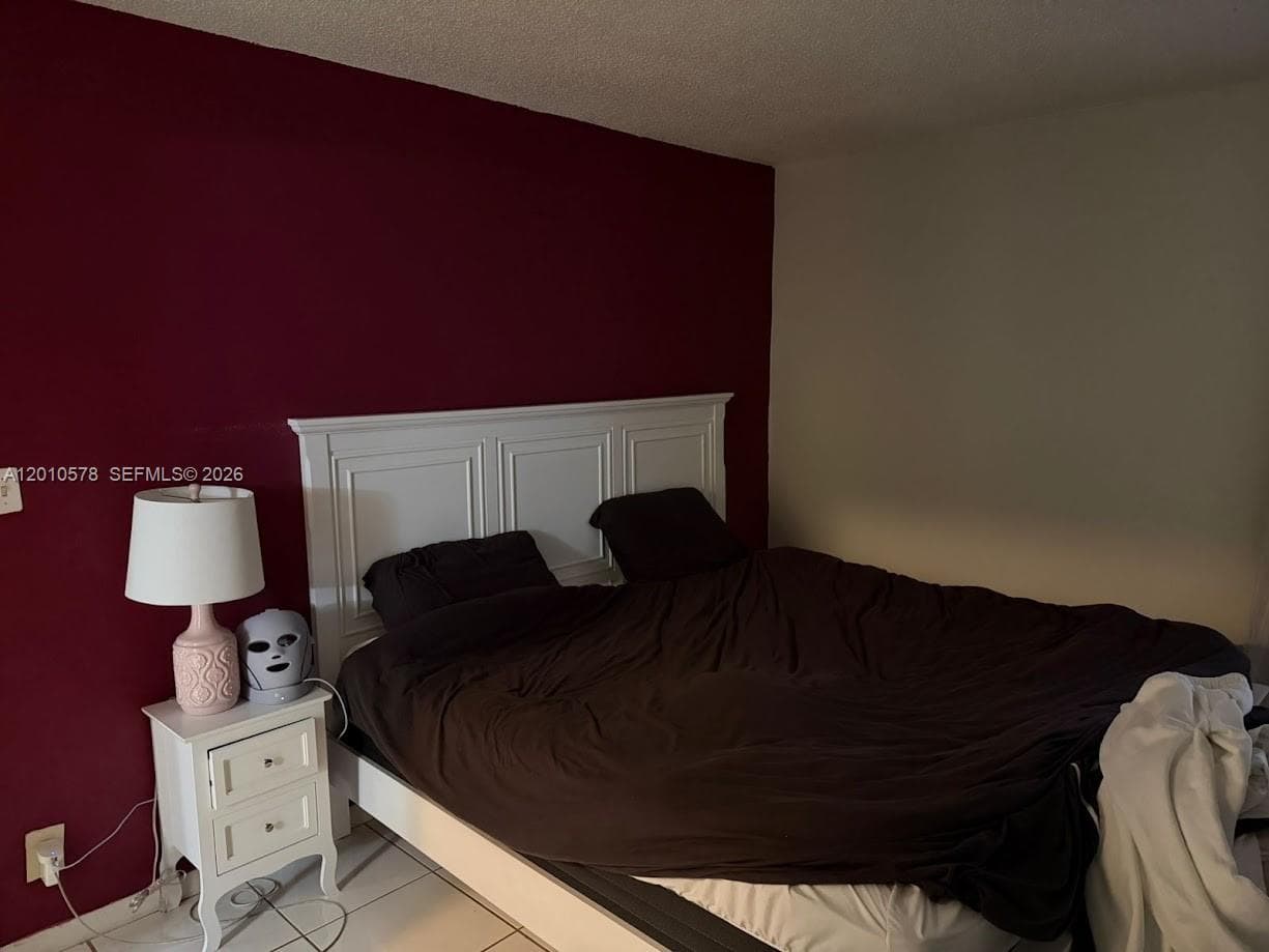 2420 Diana Dr 302 photo 22
