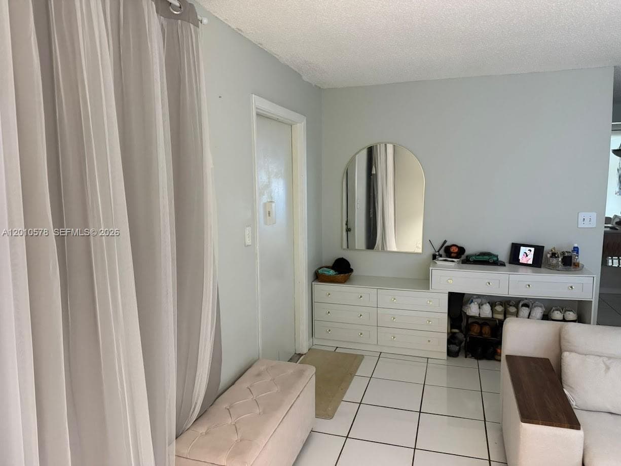 2420 Diana Dr 302 photo 7