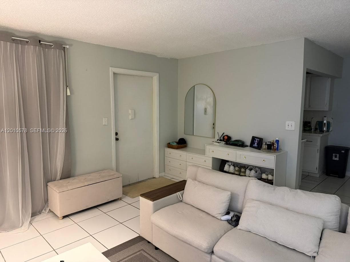 2420 Diana Dr 302 photo 10