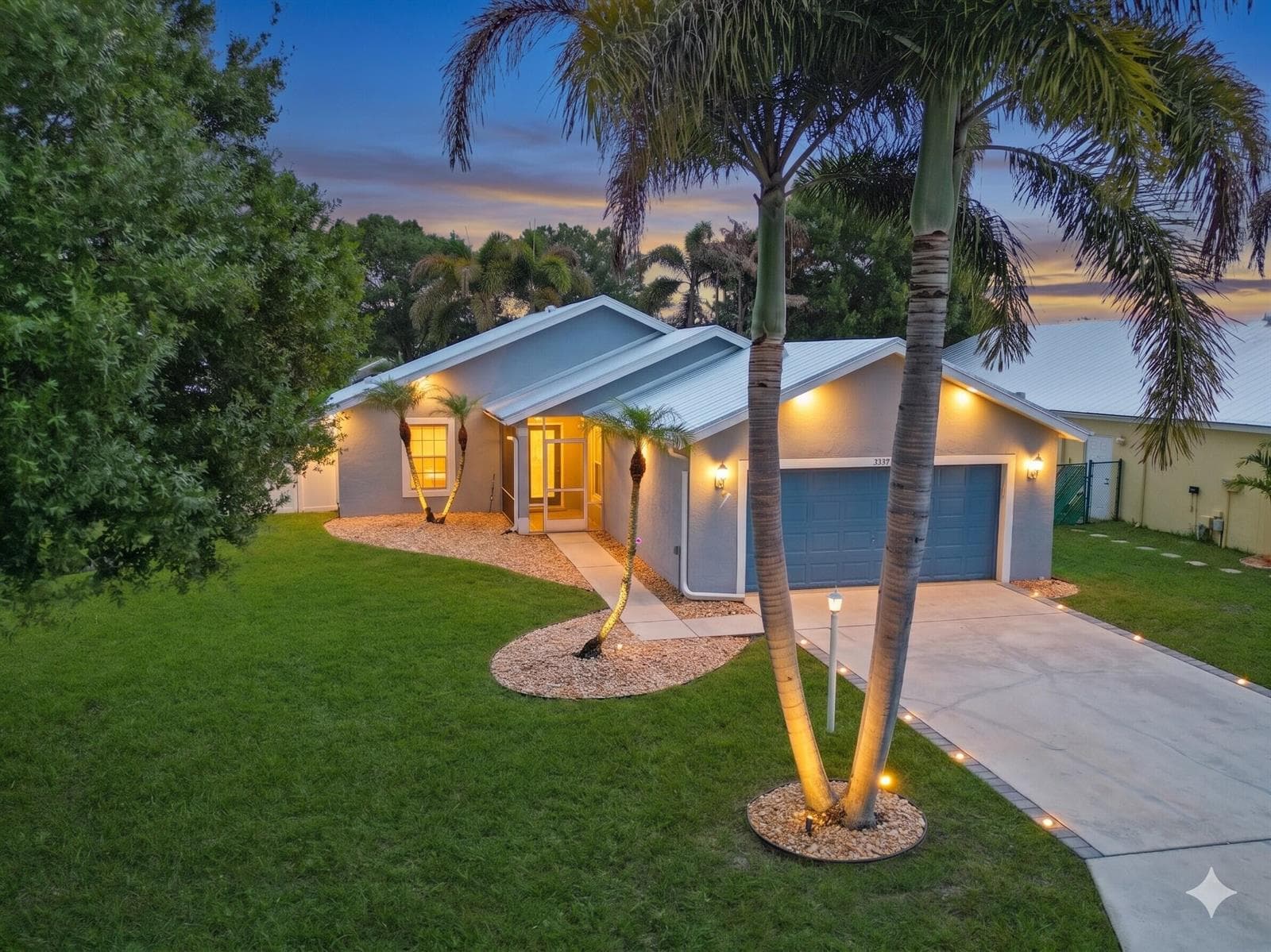 2565 SW Riviera Road photo 1