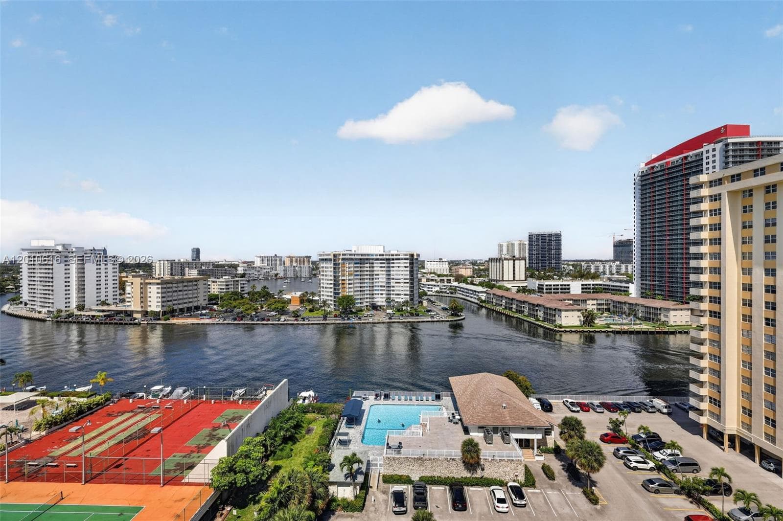 1849 Ocean Dr 1402 photo 1
