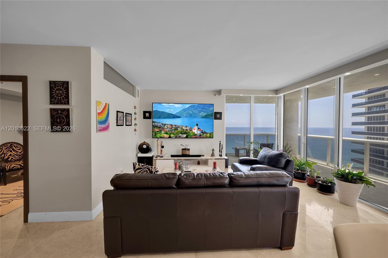 1800 Ocean Dr 2205 photo 3