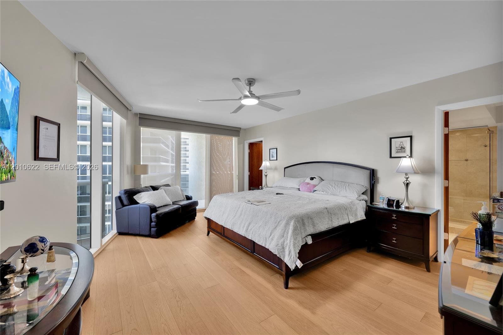 1800 Ocean Dr 2205 photo 15