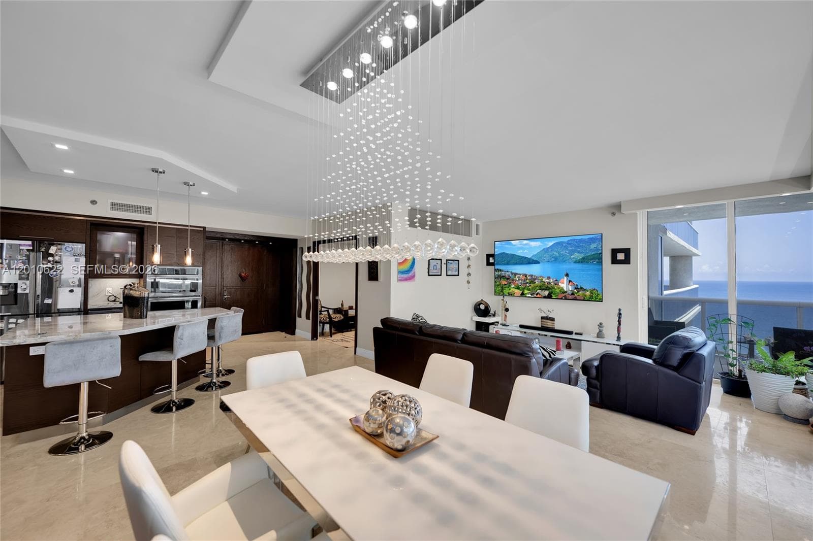 1800 Ocean Dr 2205 photo 4