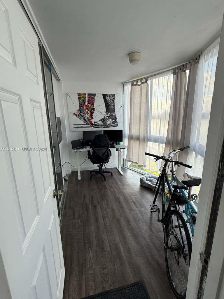 24 photo 11