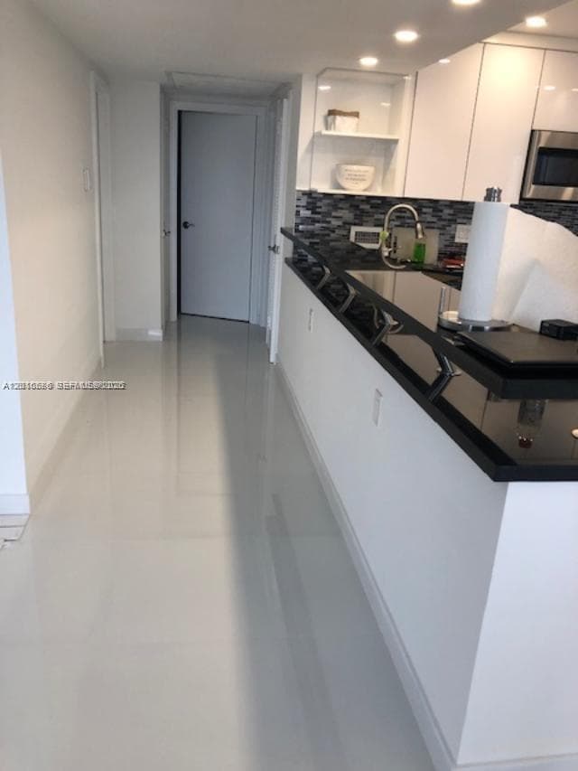 2030 Ocean Dr 1706 photo 17