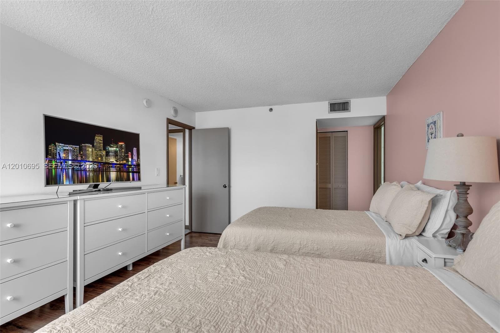 2555 Collins Ave 2401 photo 18
