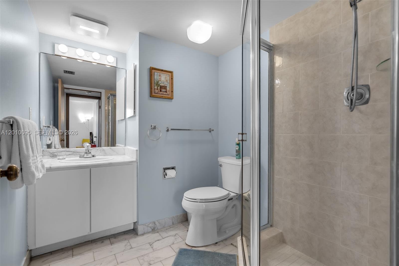 2555 Collins Ave 2401 photo 19
