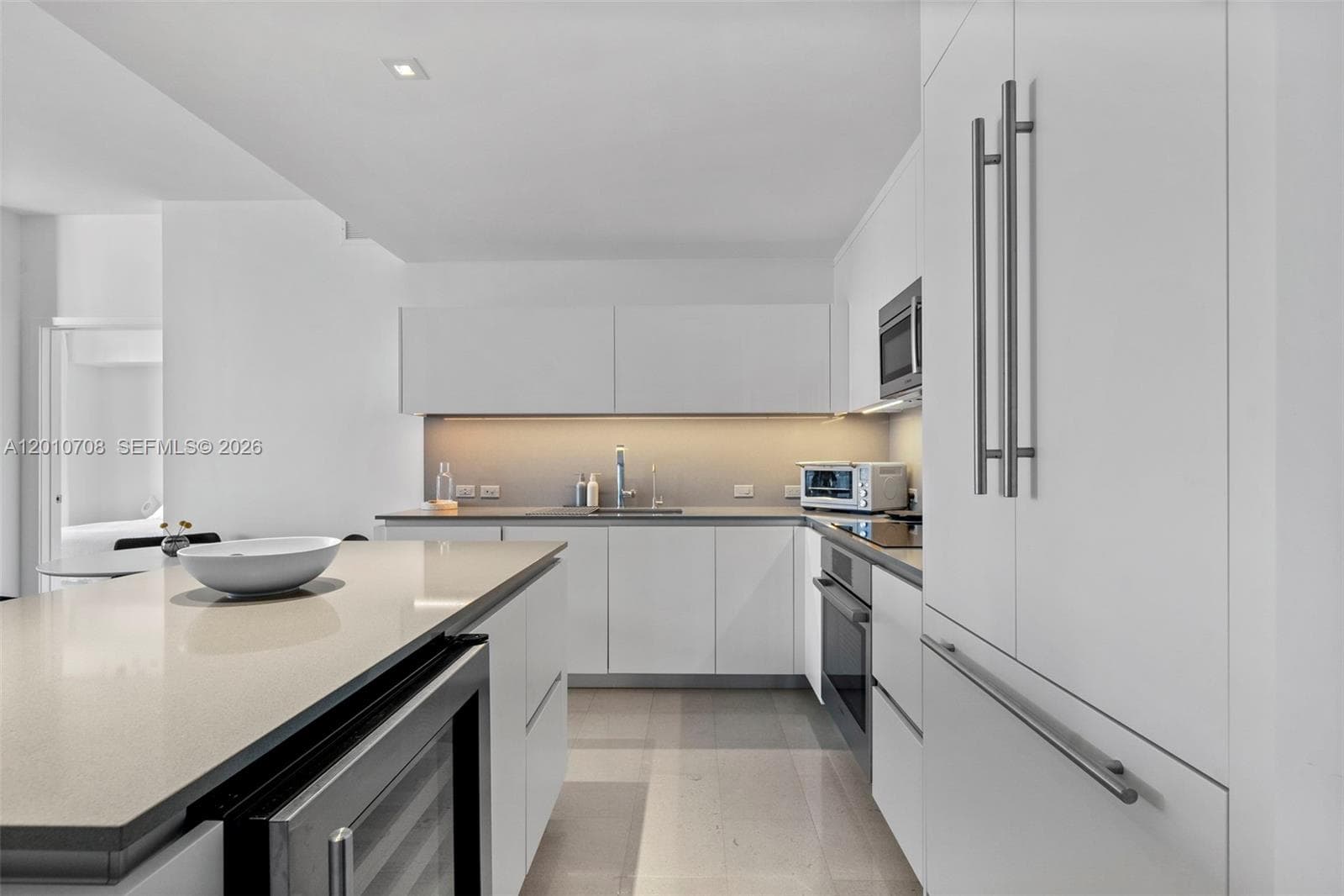 88 7th St 809 photo 7