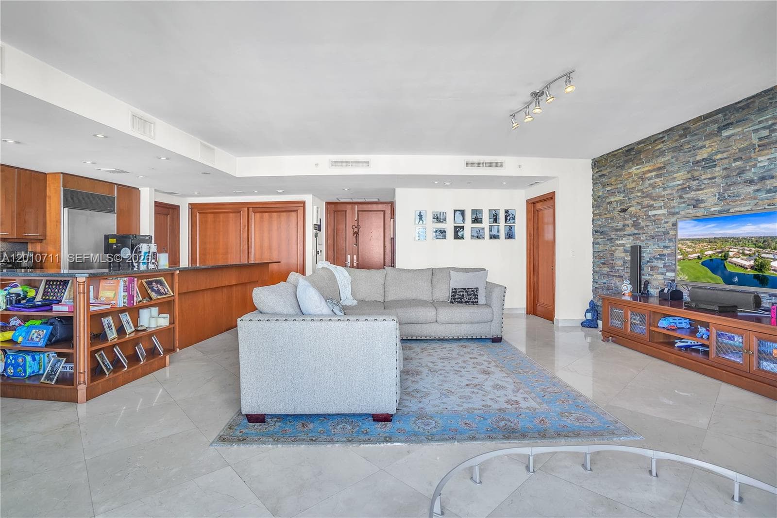 901 Brickell Key Blvd 2807 photo 25
