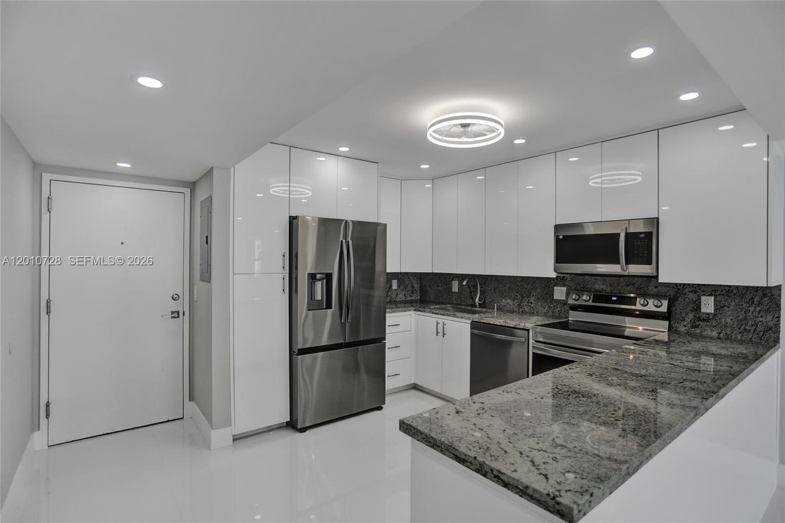 2301 Ocean Dr 2404 photo 12