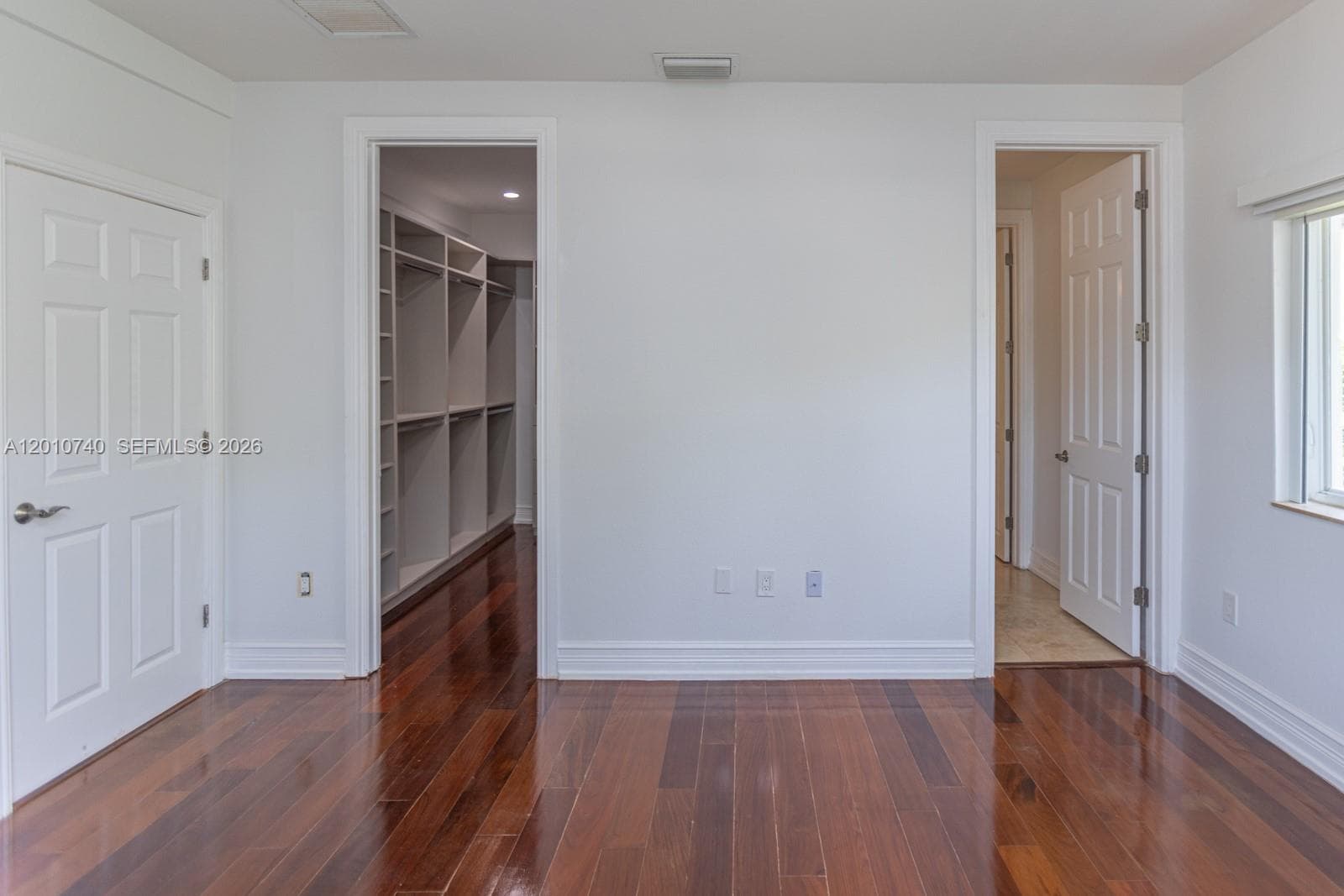 425 Shore Dr photo 22