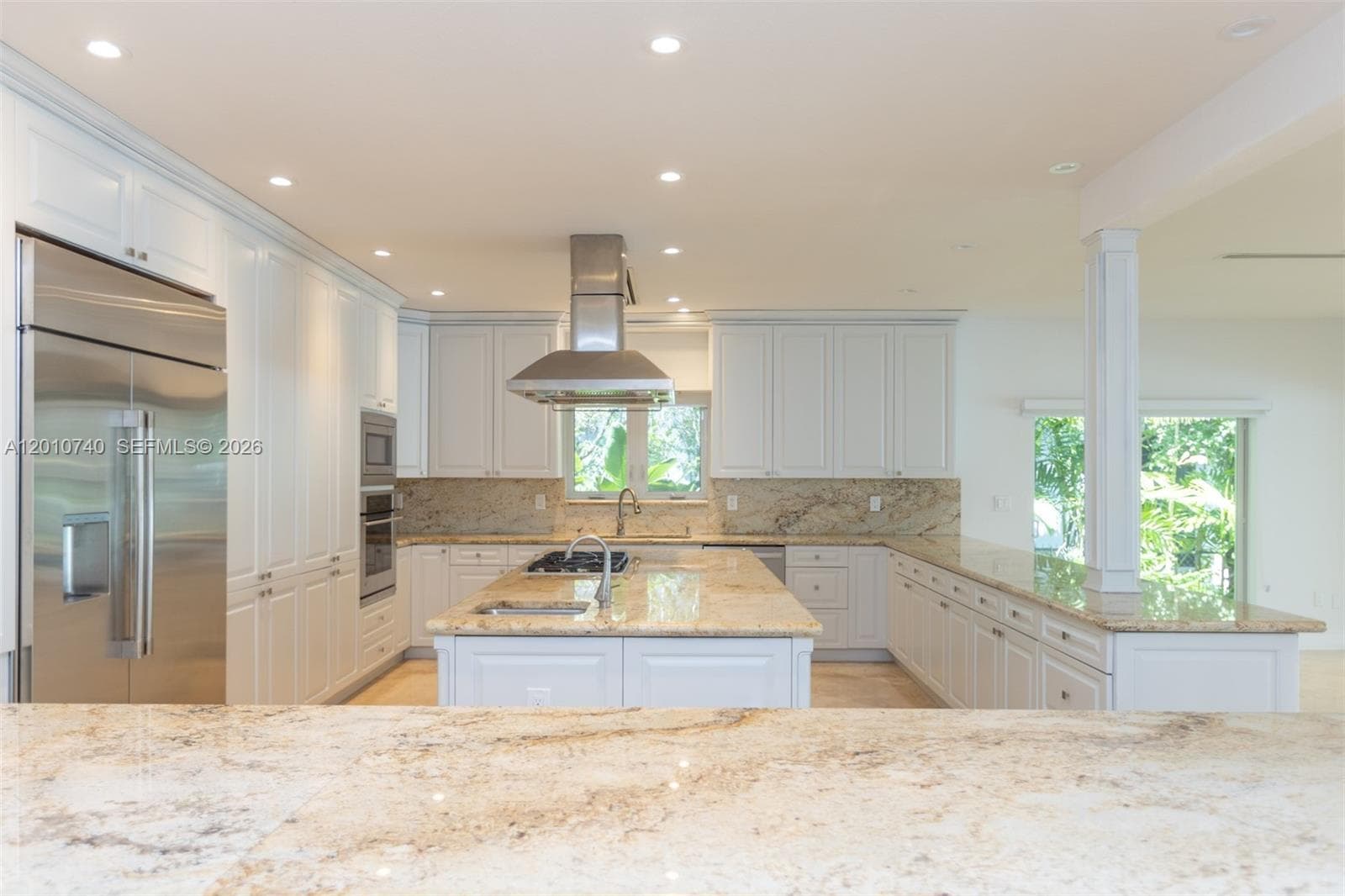 425 Shore Dr photo 4